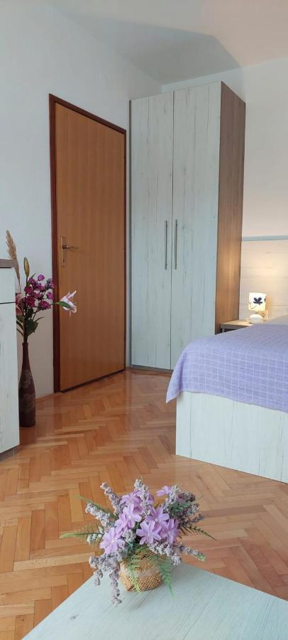 Apartments Barcarola 파그 외부 사진