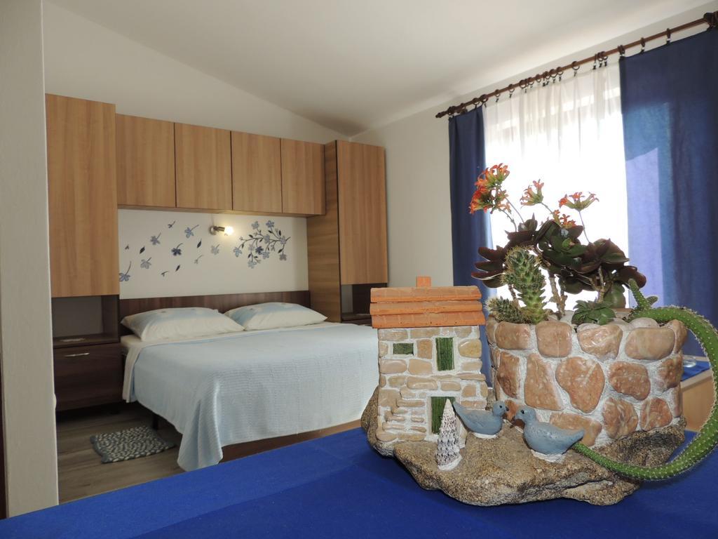 Apartments Barcarola 파그 외부 사진