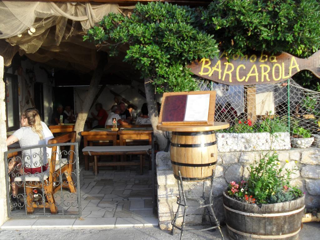 Apartments Barcarola 파그 외부 사진